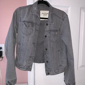 Grey Abercrombie & Fitch denim jacket (Size: S)